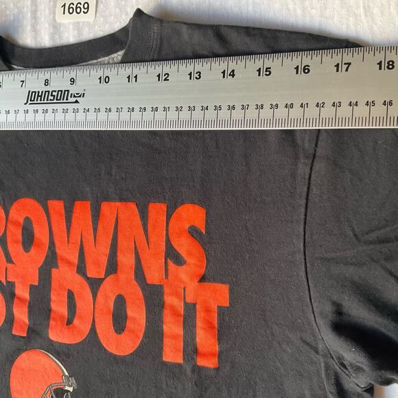 Nike & NFL Men’s Short Sleeve T-shirt Size M, Black, Browns Just Do It - Picture 2 of 7